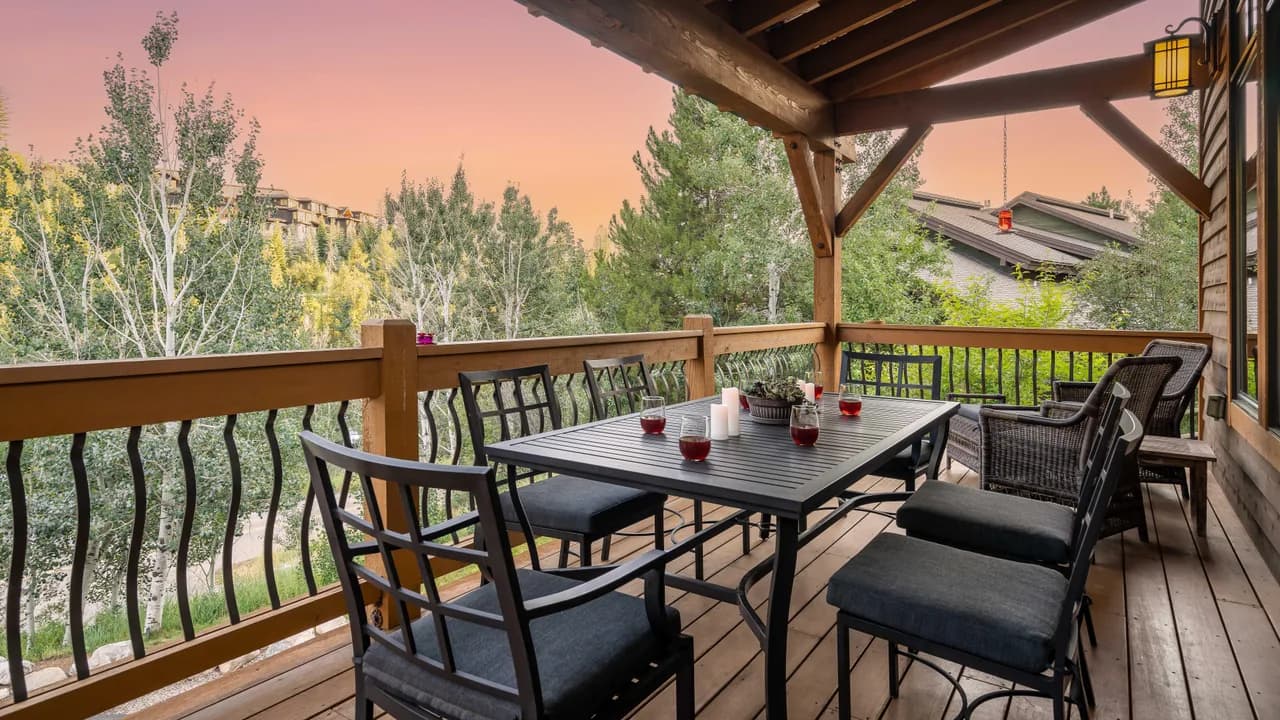 Cozy Log Cabin Retreat in Steamboat Springs photo 5
