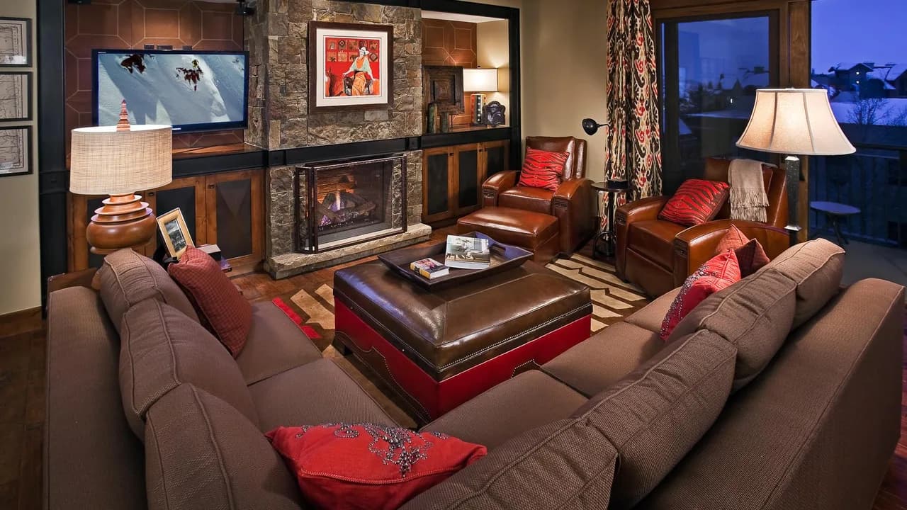Luxurious Mountain View Condominium in Steamboat Springs