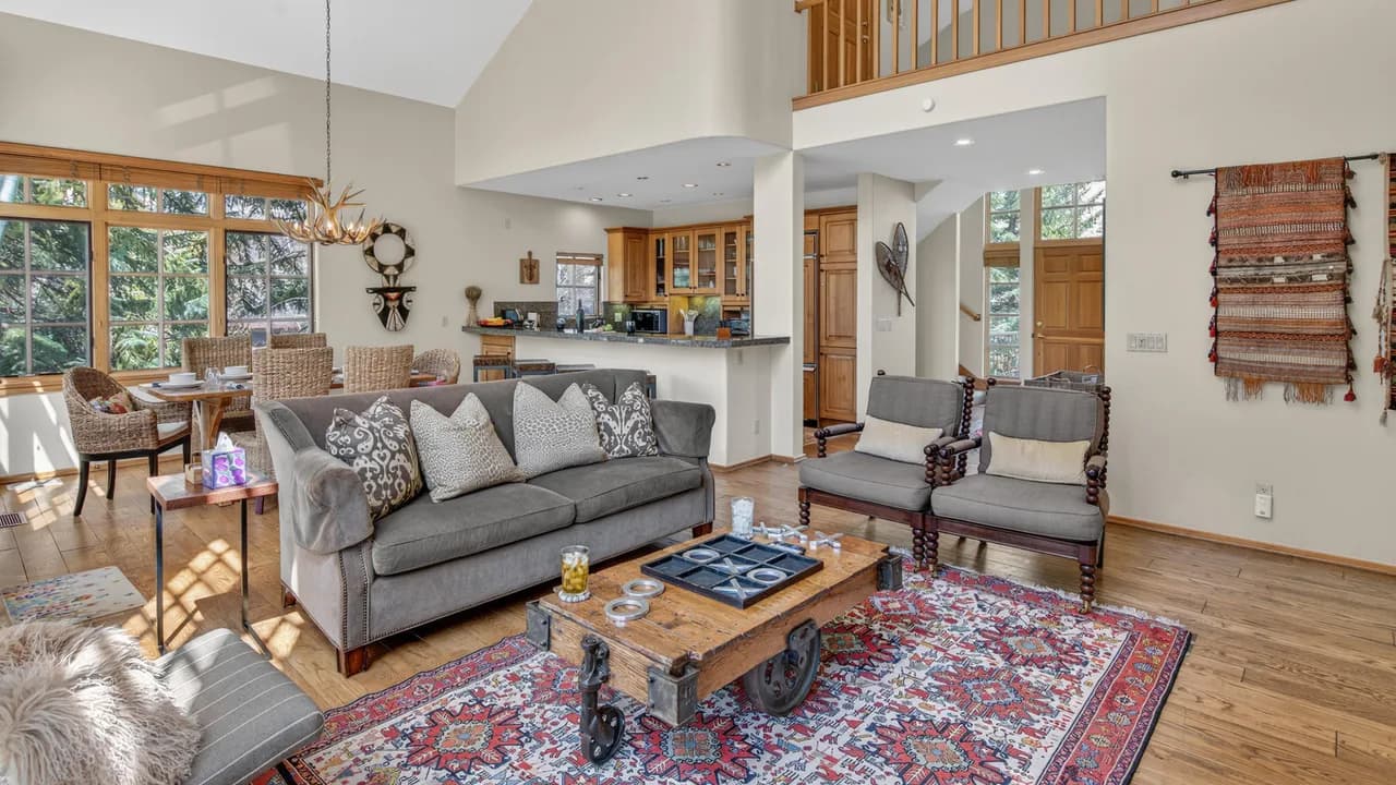 Ski-In Ski-Out Vacation Home in Beaver Creek photo 4