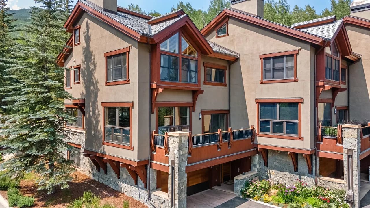 Ski-In Luxury Chalet in Beaver Creek photo 2
