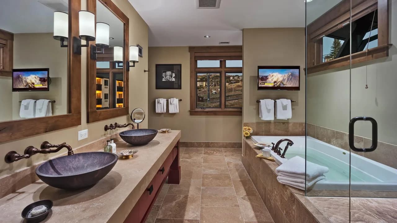 Ski-In Ski-Out Condominium in Steamboat Springs photo 5