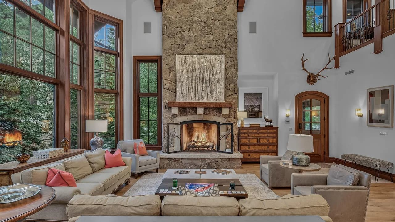 Spacious Vacation Home in Avon Colorado photo 3