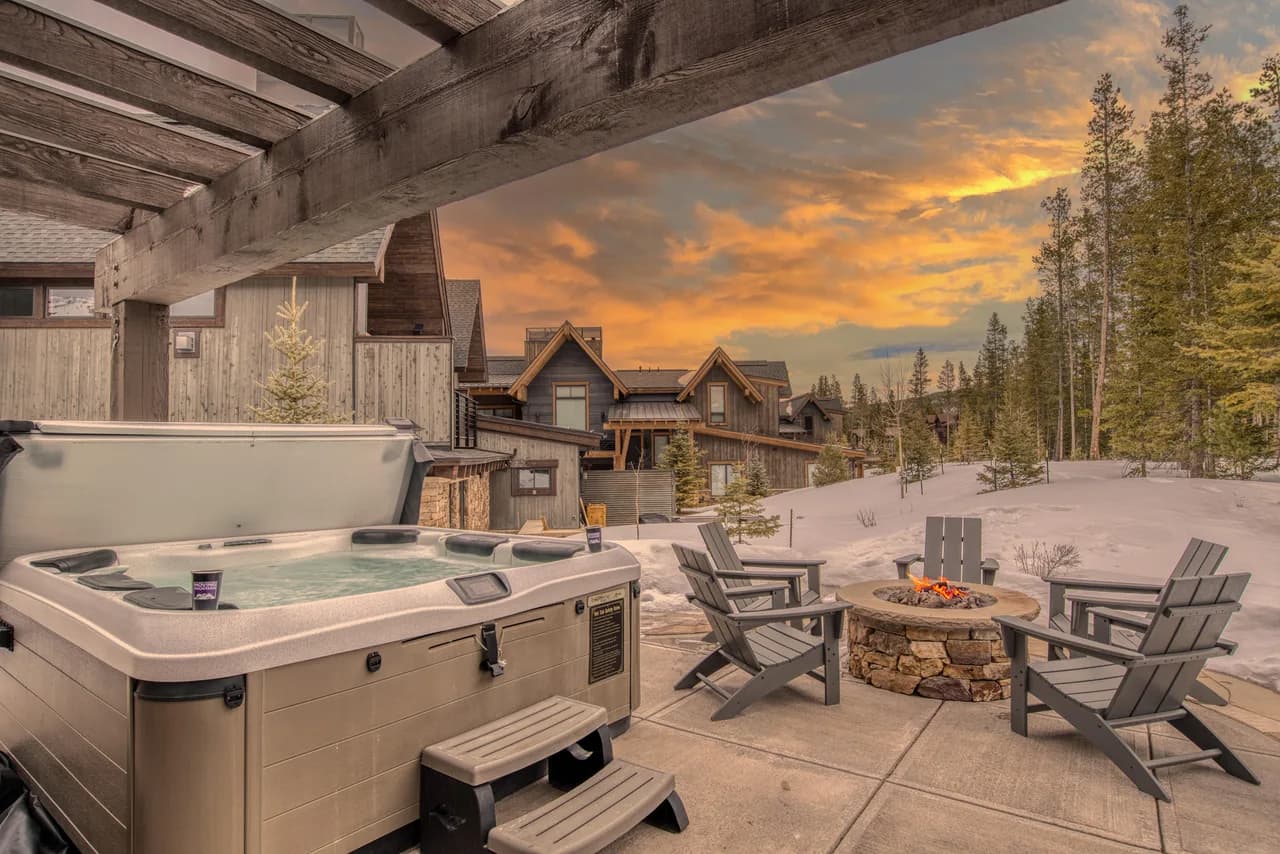 Ski-In Ski-Out Vacation Home in Breckenridge photo 2