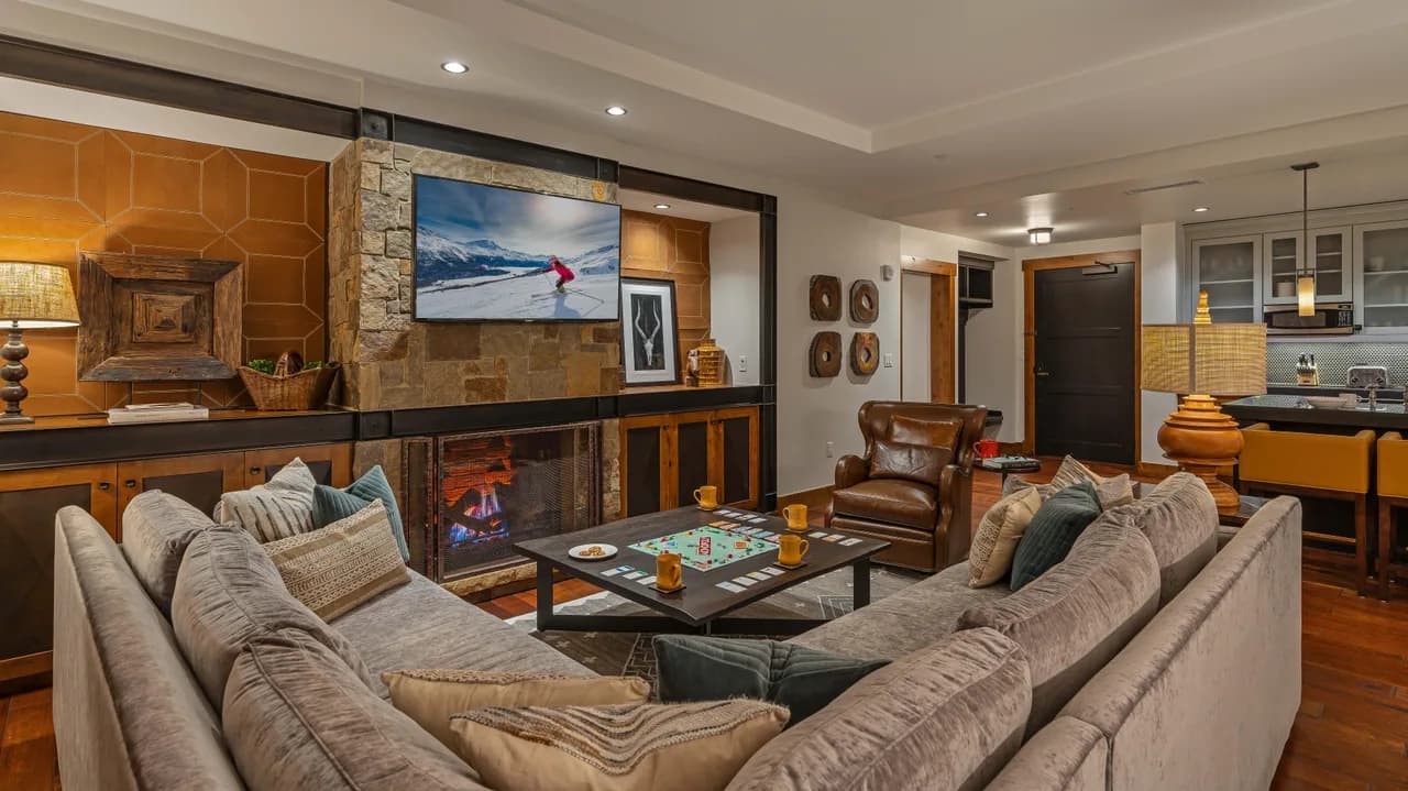 Ski-In Ski-Out Condominium in Steamboat Springs photo 2