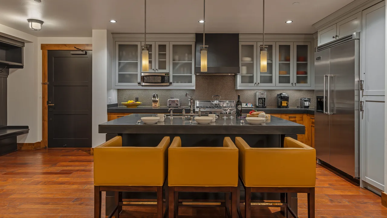 Ski-In Ski-Out Condominium in Steamboat Springs photo 3