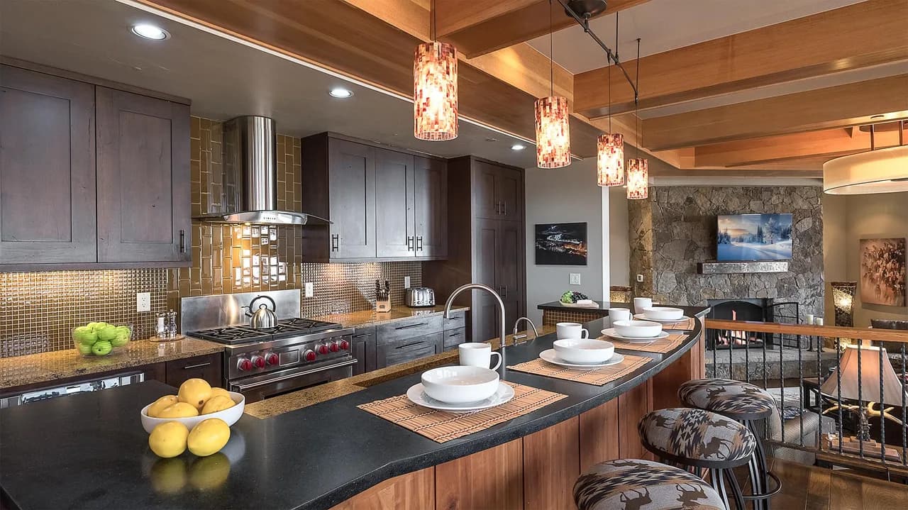 Luxury Ski Retreat Vacation Home in Steamboat Springs photo 4