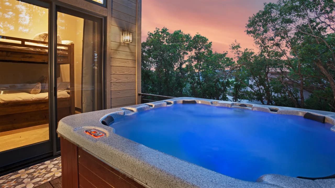 Luxury Mountain View Vacation Home in Steamboat Springs photo 2