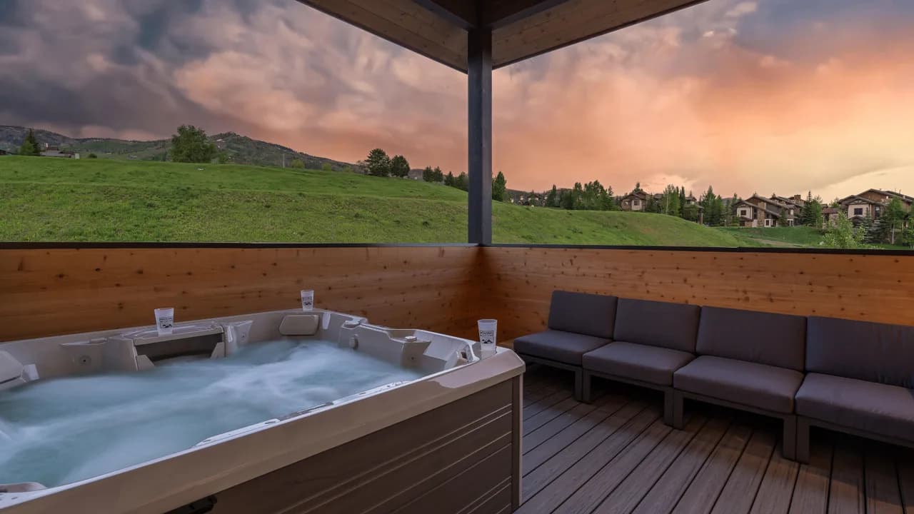 Rustic Mountain Vacation Home in Steamboat Springs photo 2