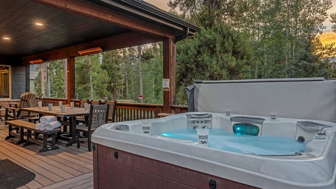 Ski-In Vacation Home in Breckenridge Colorado photo 3