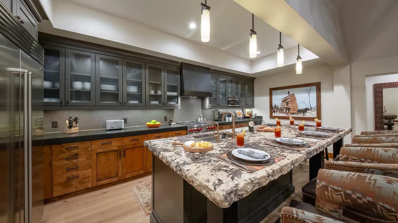 Ski-In Ski-Out Penthouse in Steamboat Springs photo 4