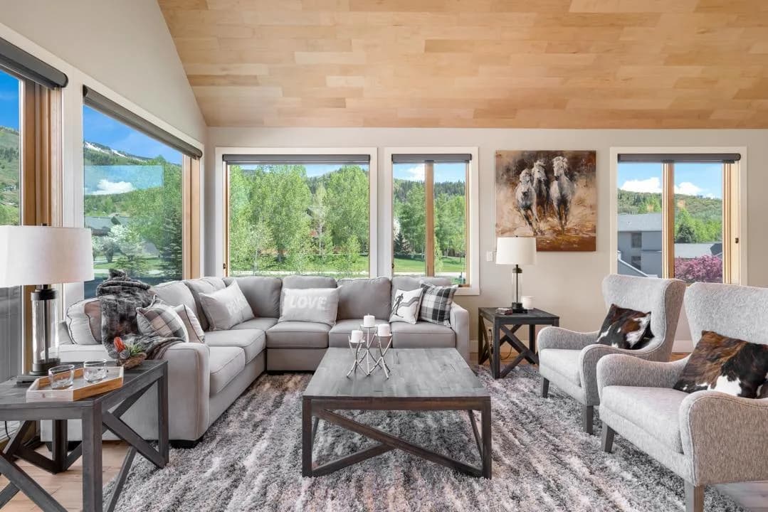 Mountain View Luxury Home in Steamboat Springs