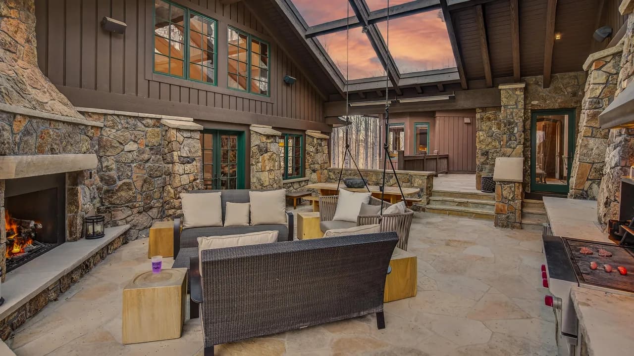 Spacious Vacation Home in Avon, Colorado photo 5