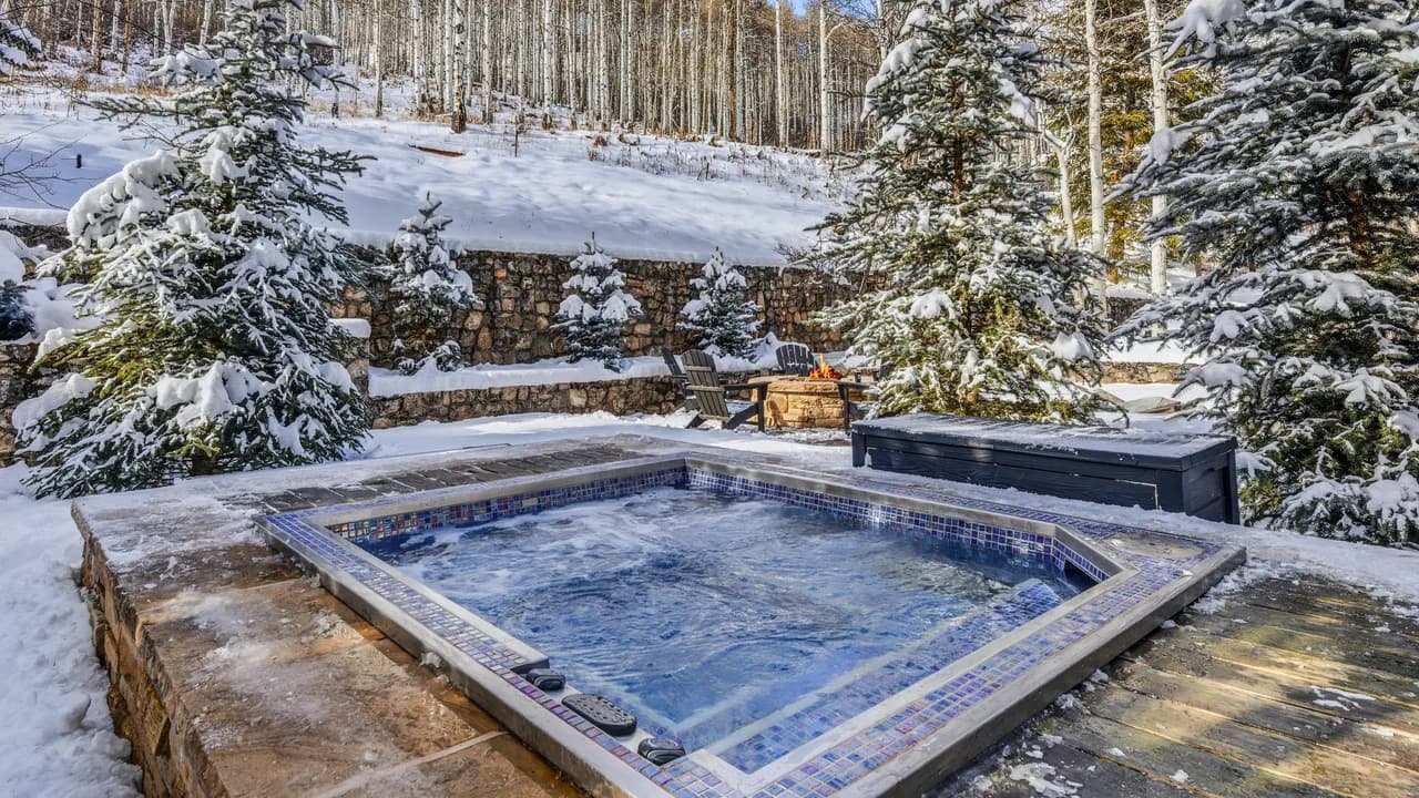 Charming Vacation Home in Avon Colorado photo 2