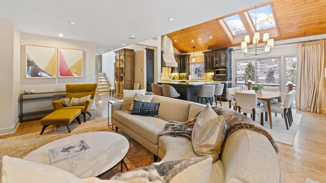 Mountain-View Vacation Home in Vail photo 5