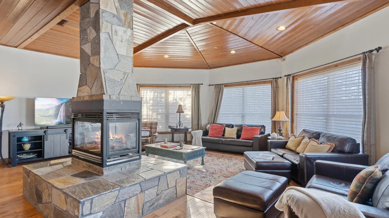 Expansive Mountain View Vacation Home in Steamboat Springs photo 3