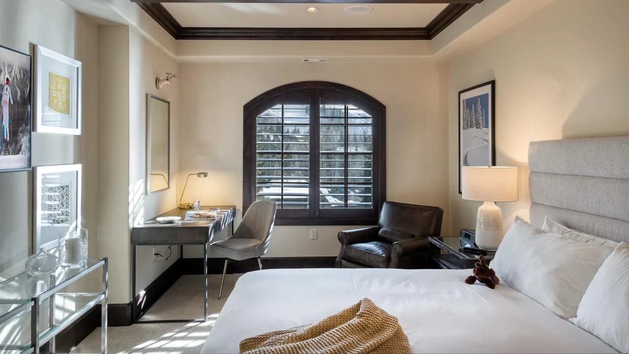 Ski-In Ski-Out Condominium in Vail photo 5