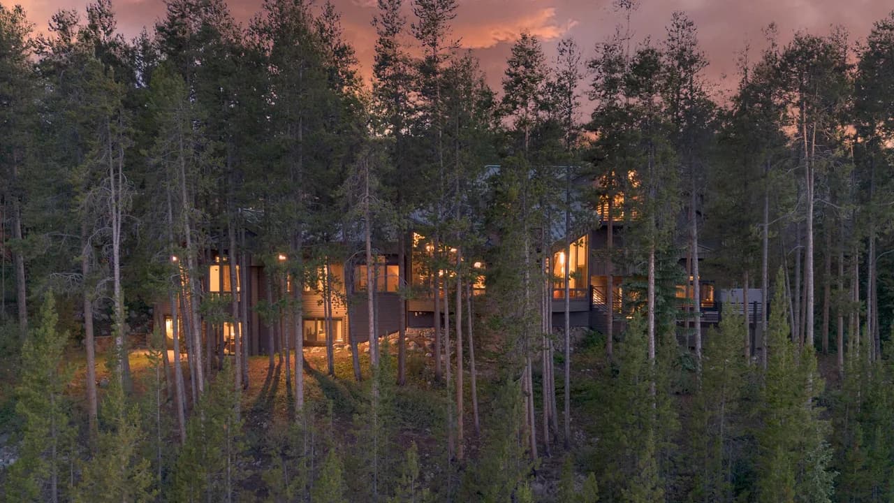 Spacious Lodge with Ski-In Access in Breckenridge photo 3