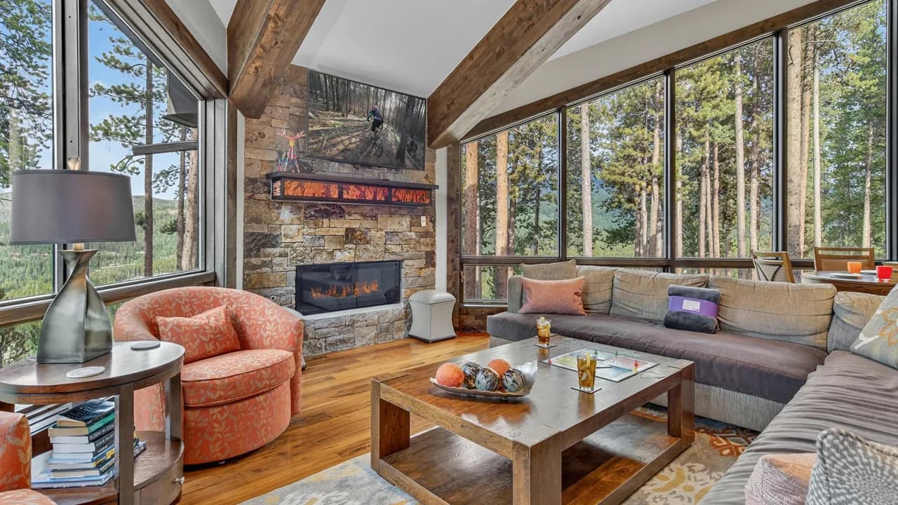 Spacious Lodge with Ski-In Access in Breckenridge photo 5