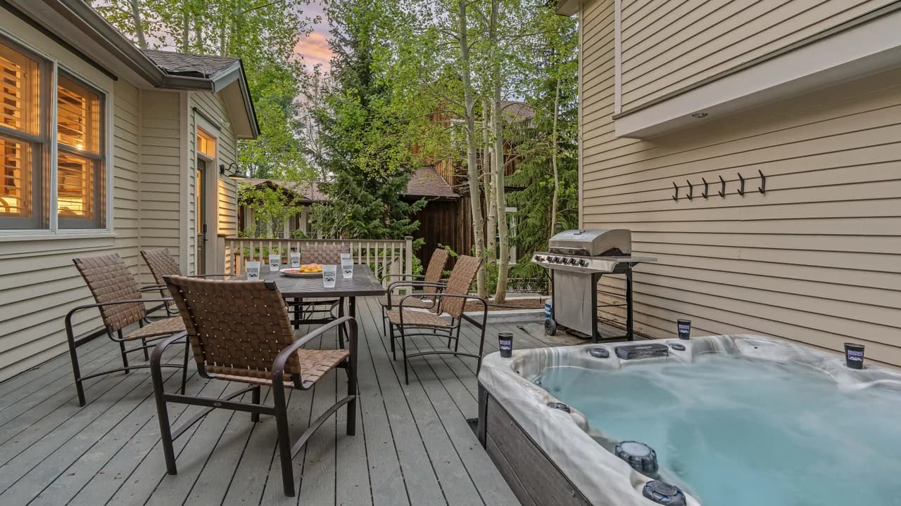 Lakeside Retreat Vacation Home in Breckenridge photo 3