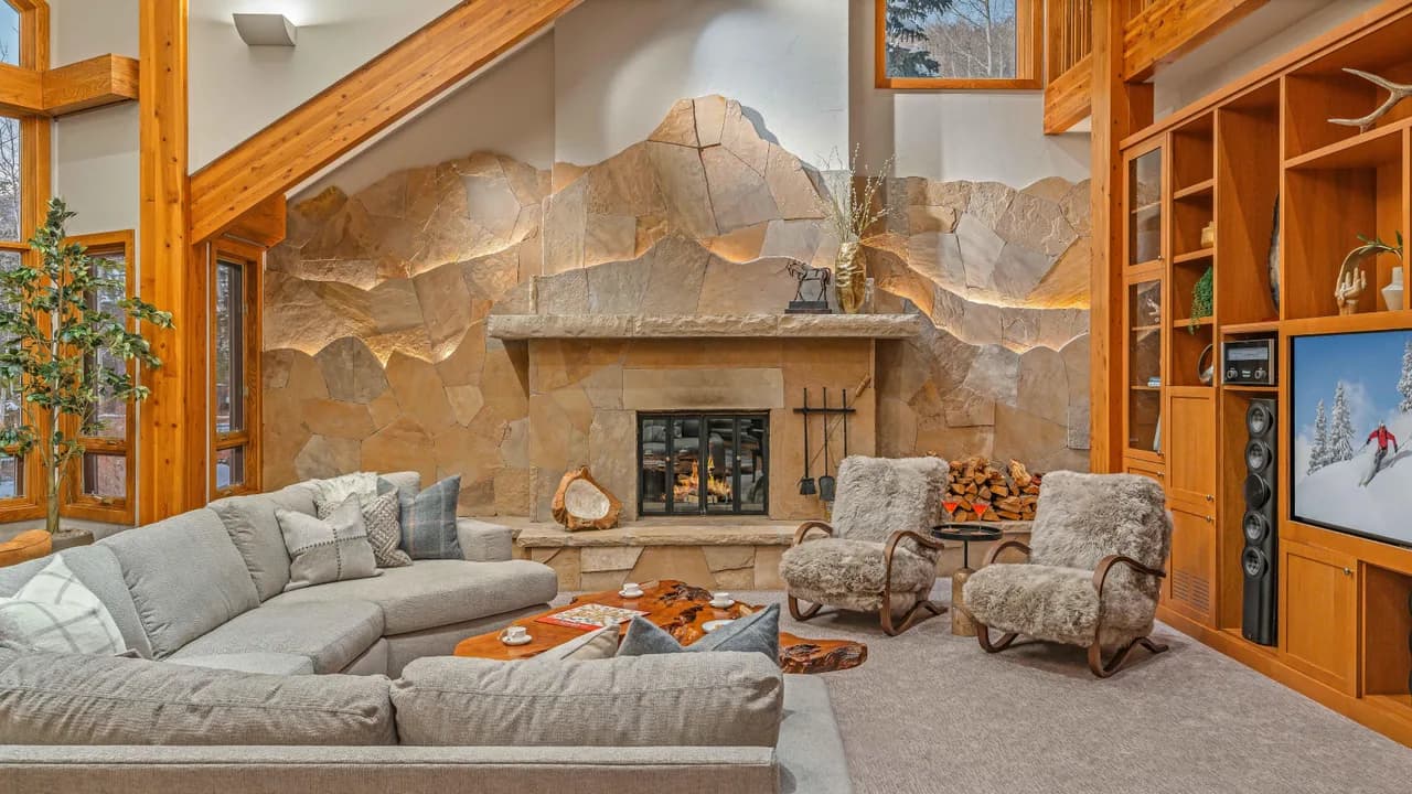 Spacious Vacation Home in Beaver Creek photo 3