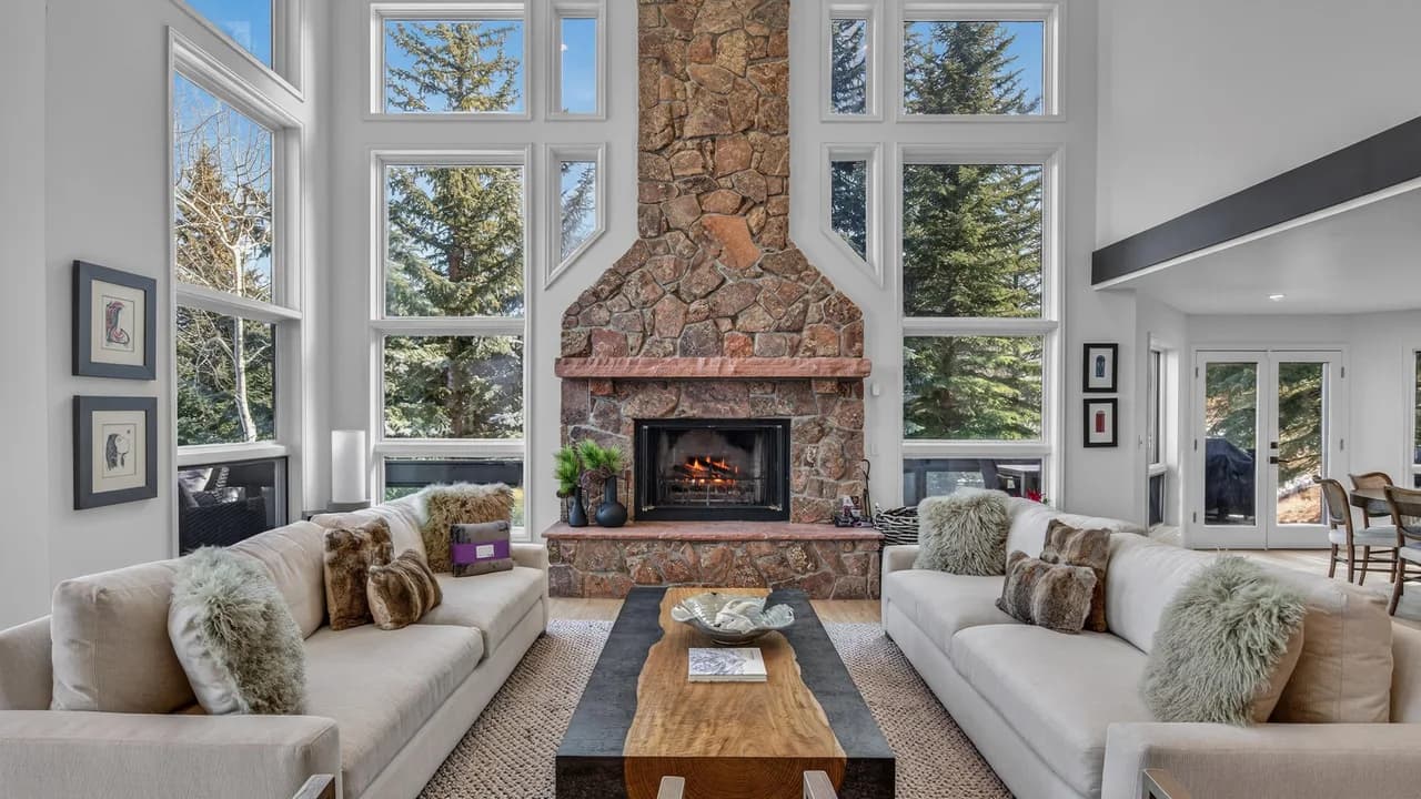 Luxe Vacation Home with Mountain Views in Avon