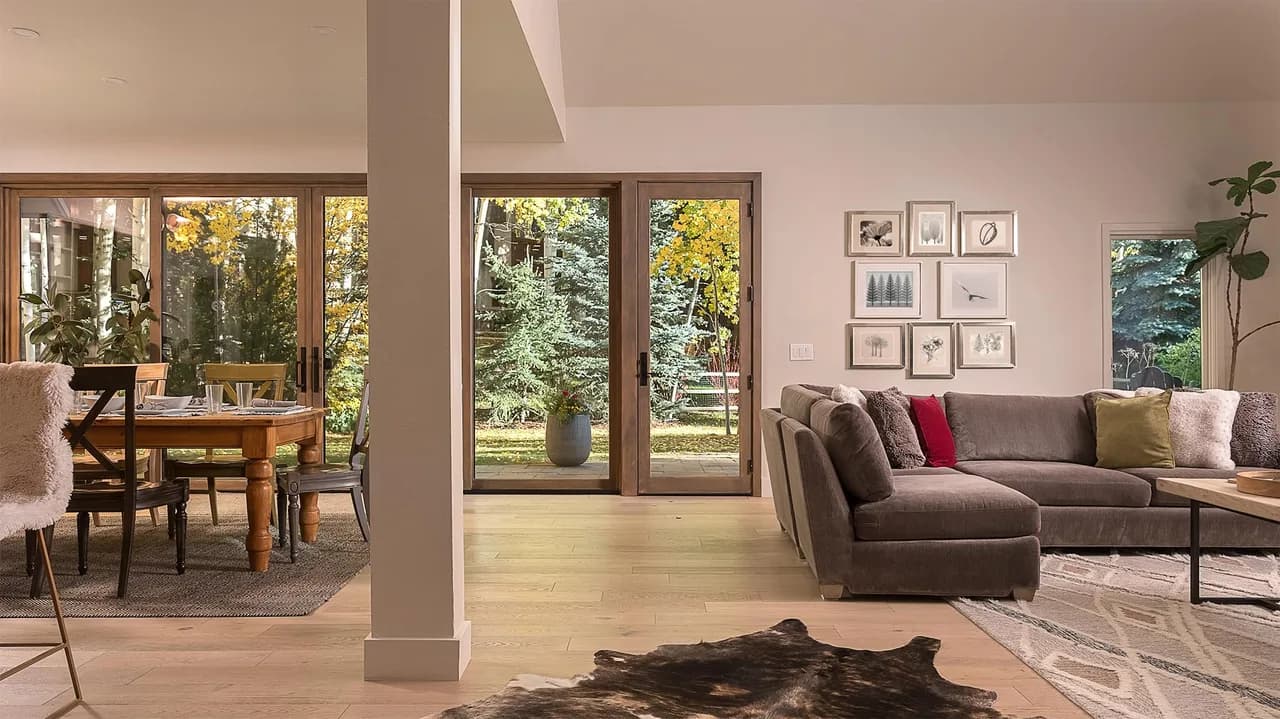 Charming Retreat with Fire Pit in Vail photo 4