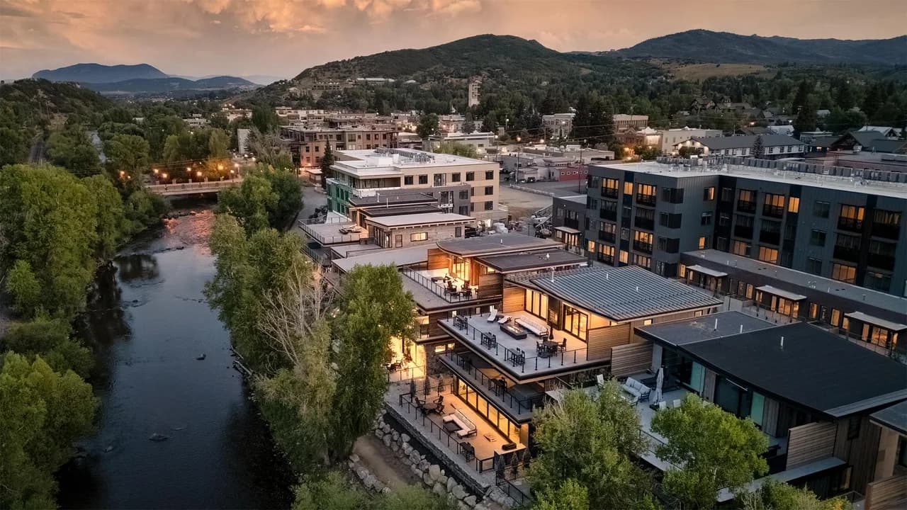 Spacious Luxury Vacation Home in Steamboat Springs photo 4