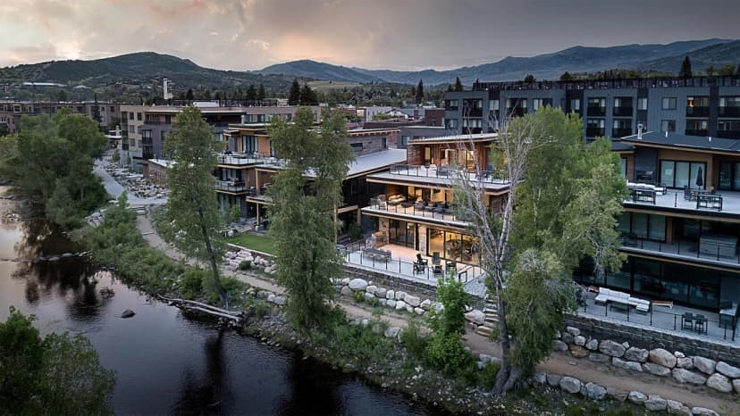 Riverlight Lodge