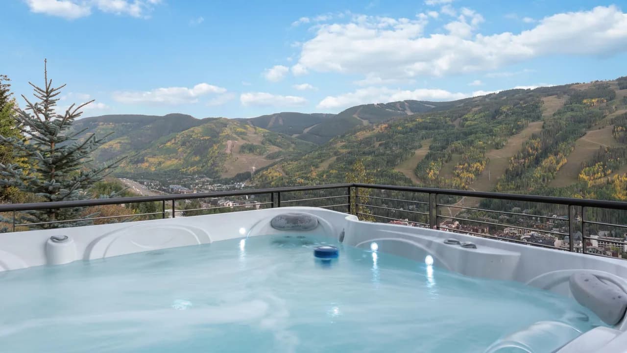 Panoramic Mountain View Vacation Home in Vail photo 2