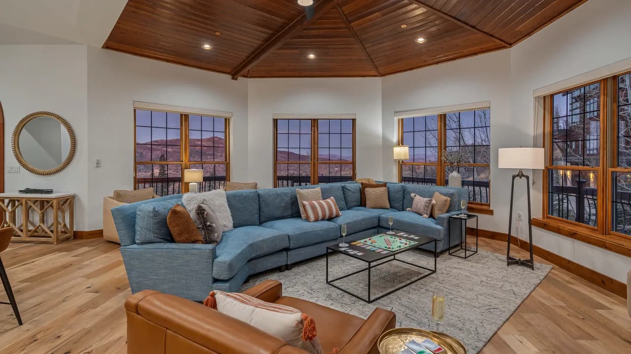 Luxury Vacation Home in Steamboat Springs photo 2