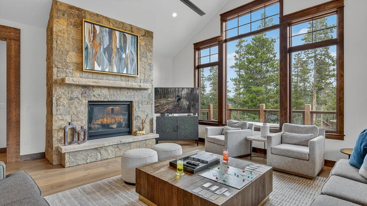 Ski-In Luxury Chalet in Breckenridge Colorado photo 2