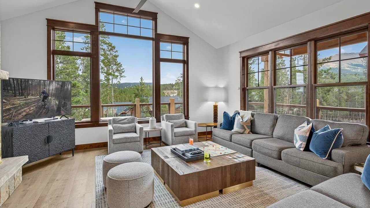 Ski-In Luxury Chalet in Breckenridge Colorado photo 5