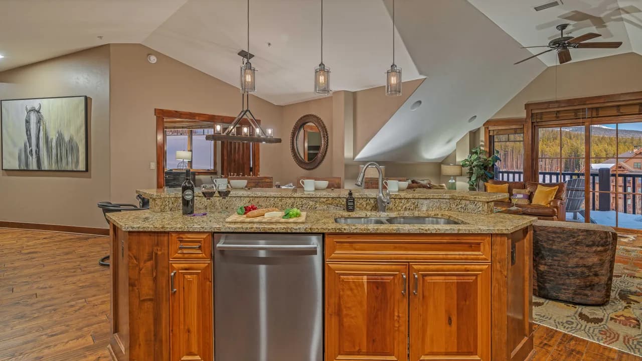 Mountain View Condominium in Breckenridge Colorado photo 4