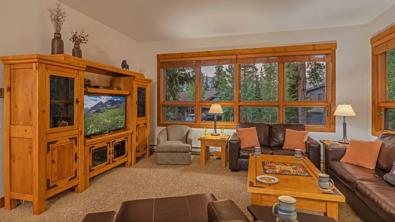 Spacious Retreat with Hot Tub in Breckenridge photo 5