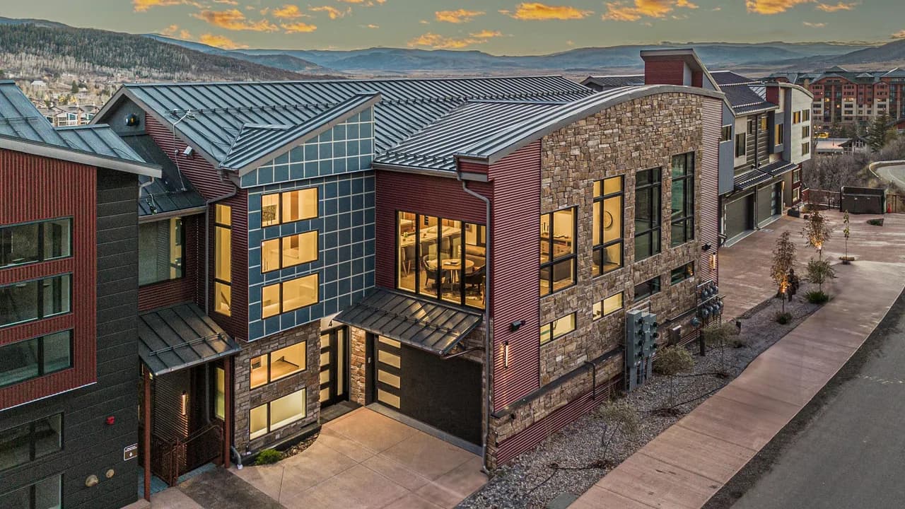 Scenic Hillside Retreat in Steamboat Springs photo 3