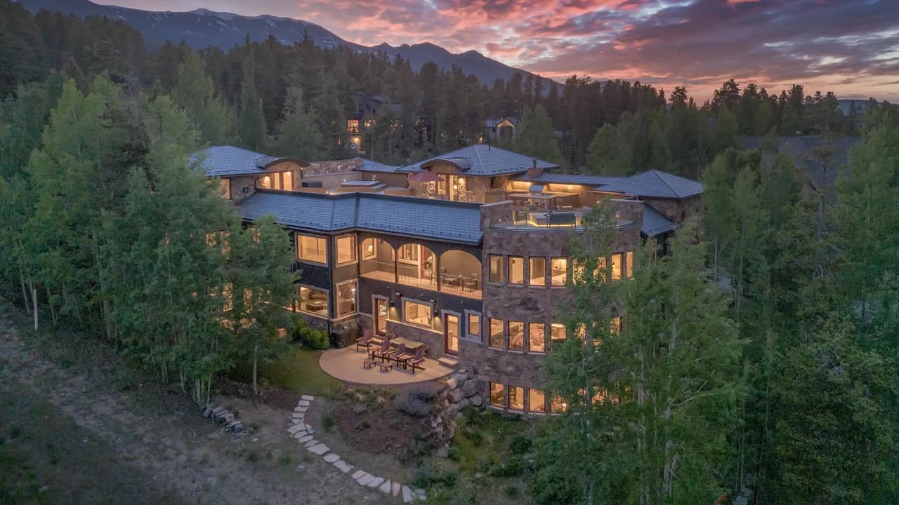 Alpine Retreat Vacation Home in Breckenridge