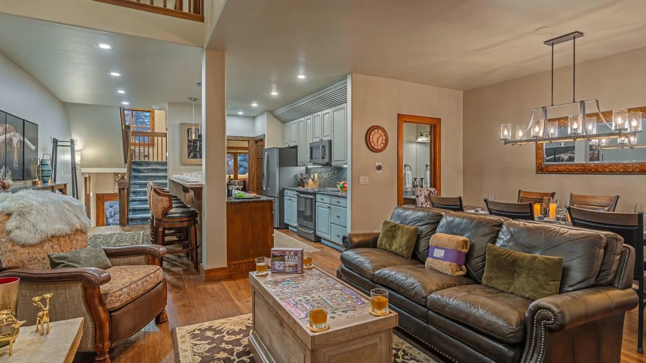 Pines 75 Townhome photo 4