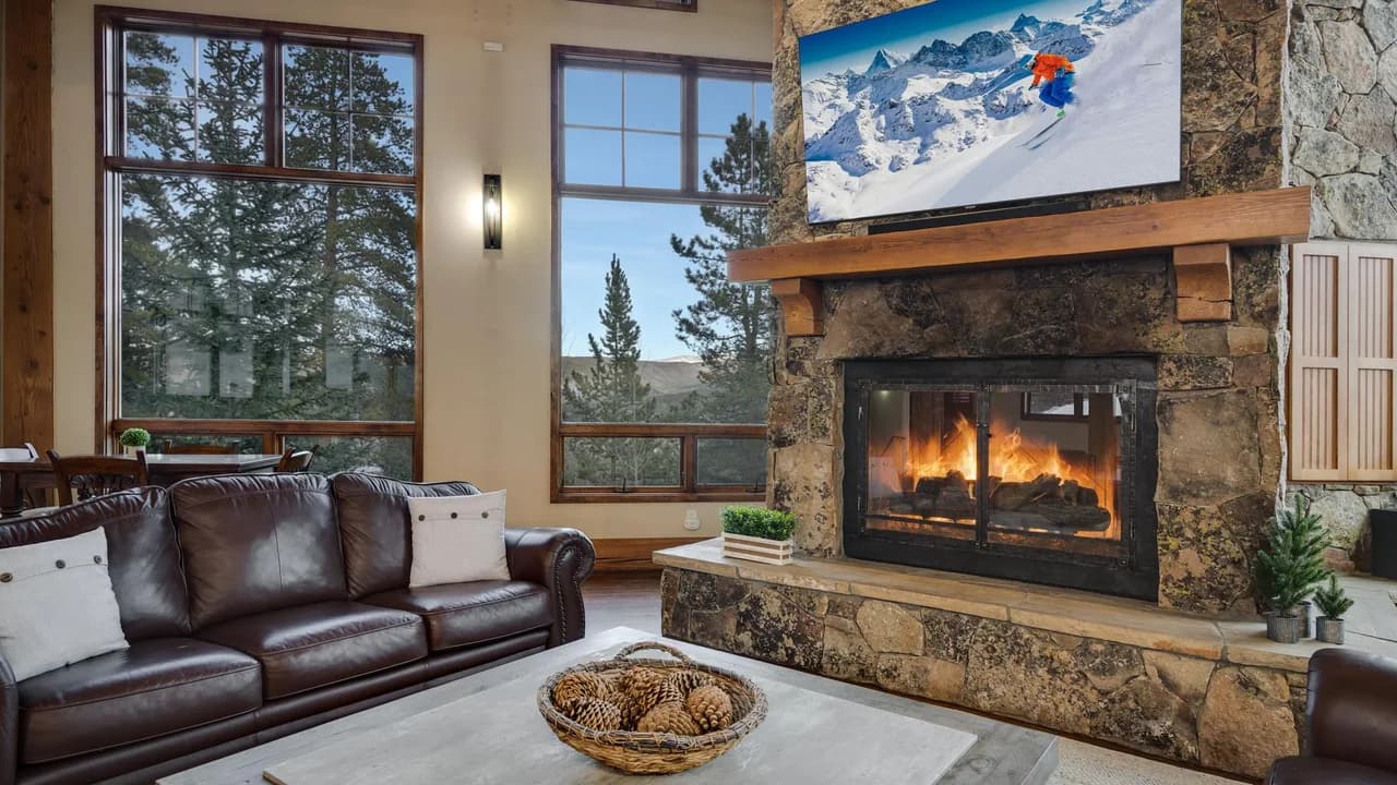 Secluded Mountain Lodge in Breckenridge Colorado photo 4