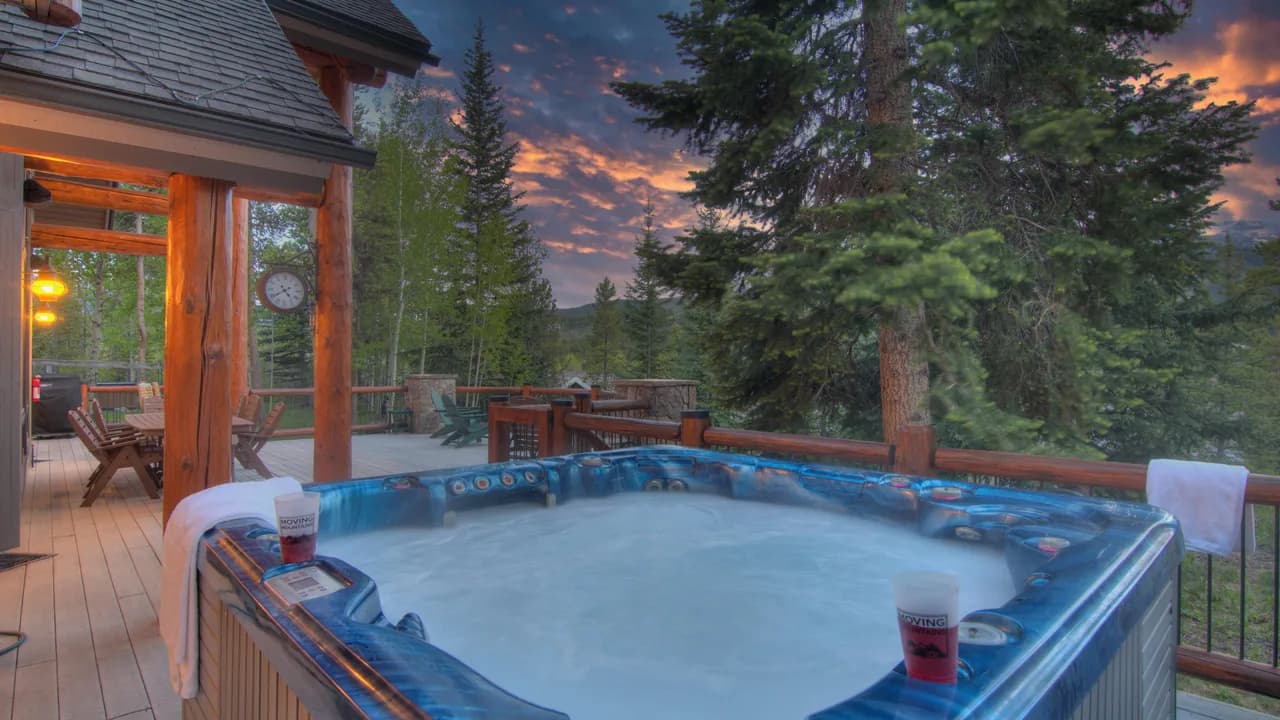 Charming Cabin with Scenic Views in Breckenridge photo 2