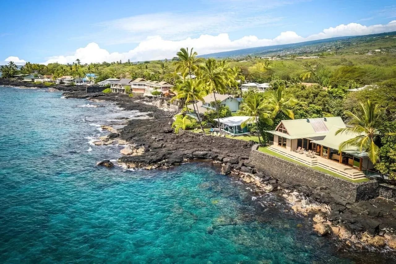 Oceanfront Vacation Home in Kailua Kona Hawaii photo 2