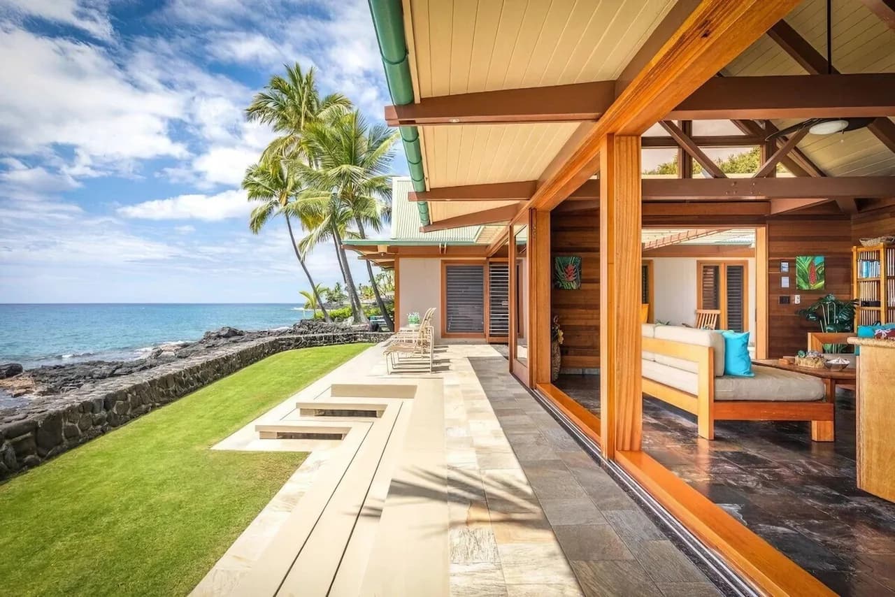 Oceanfront Vacation Home in Kailua Kona Hawaii photo 4