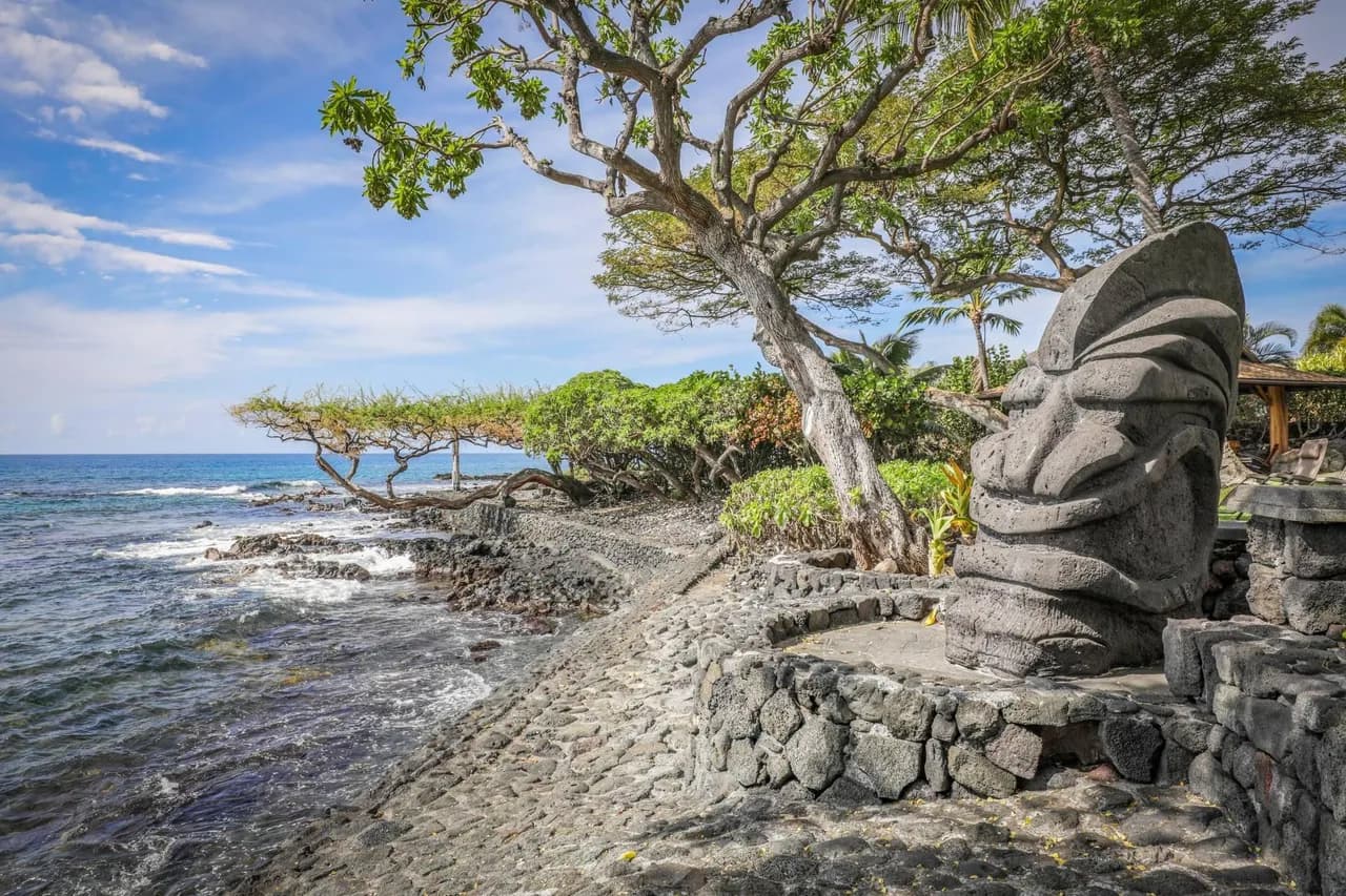 Spacious Family Vacation Home in Kailua Kona photo 3