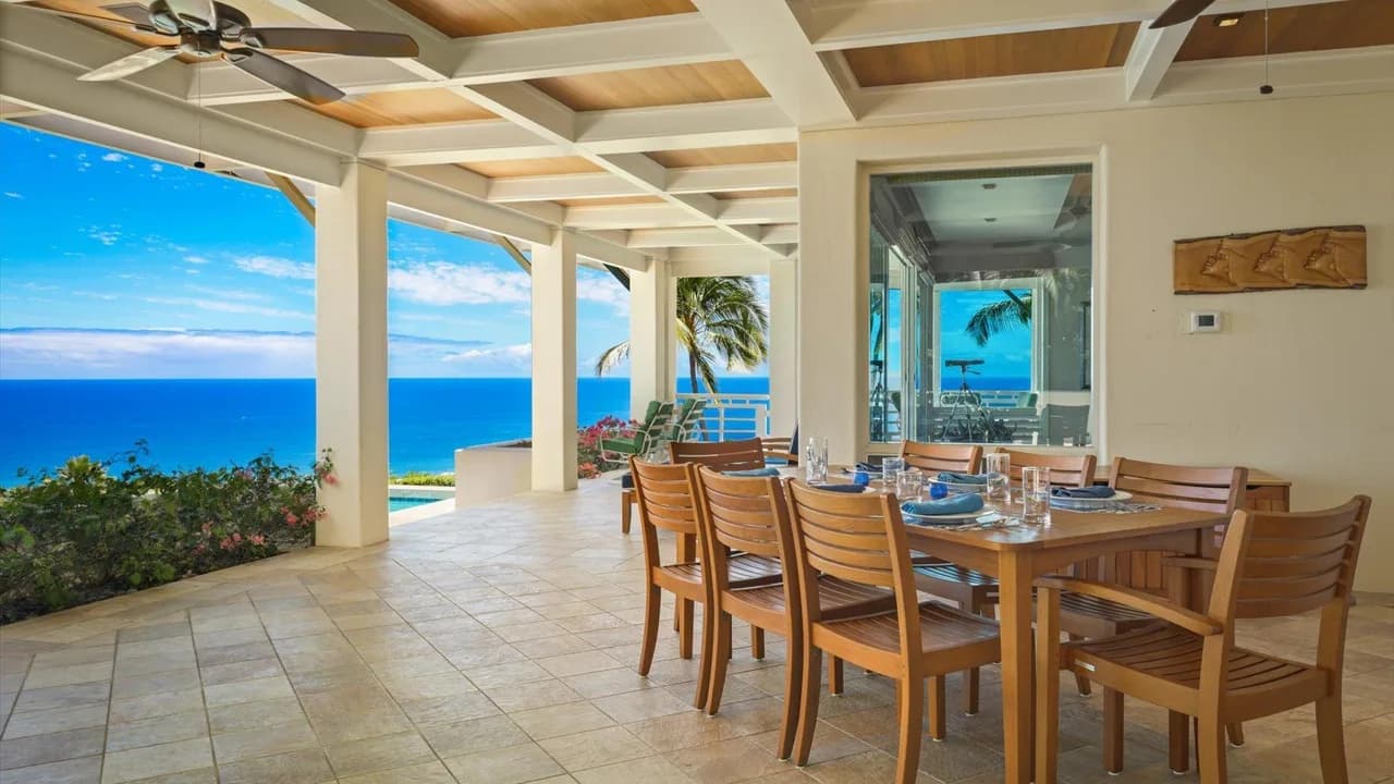 Oceanfront Vacation Home in Kailua Kona photo 4