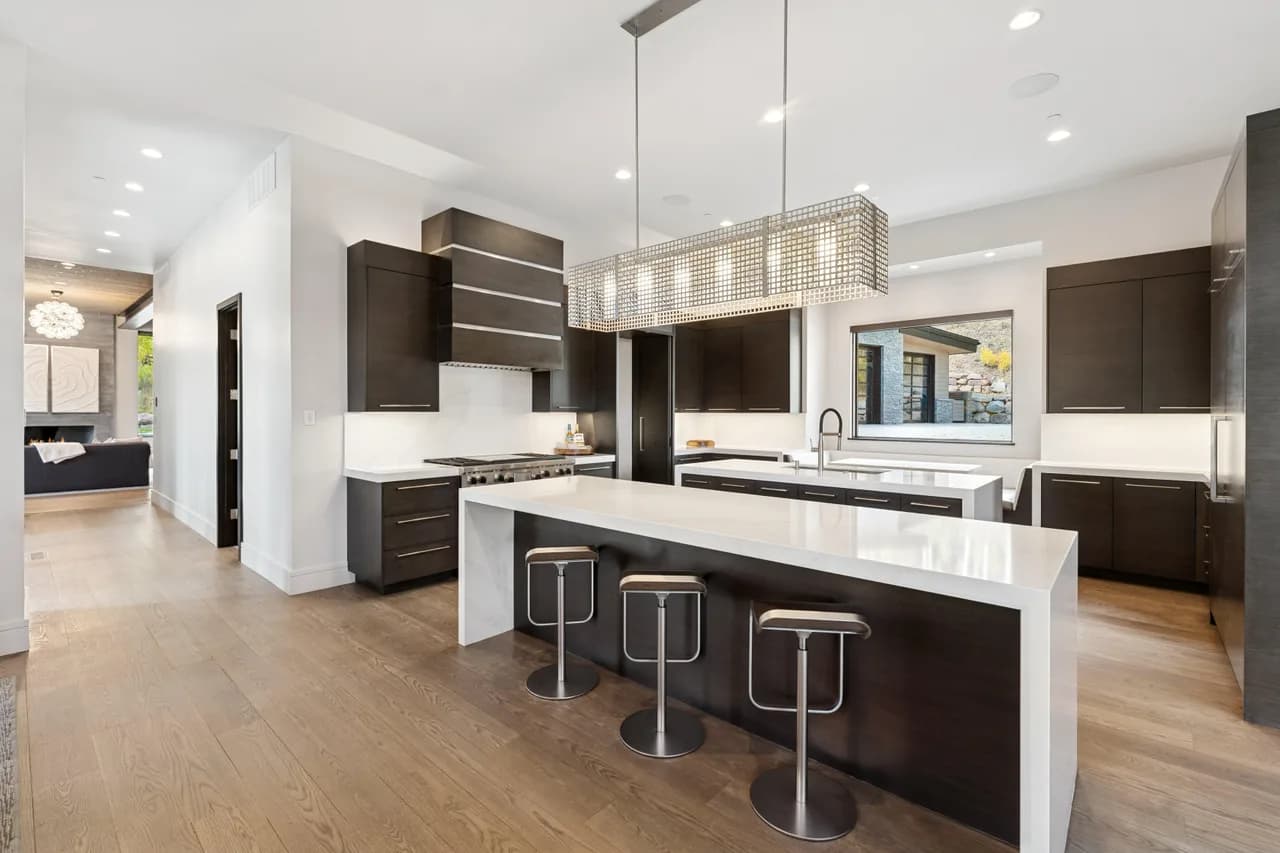 Spacious Vacation Home in Salt Lake City Utah photo 5