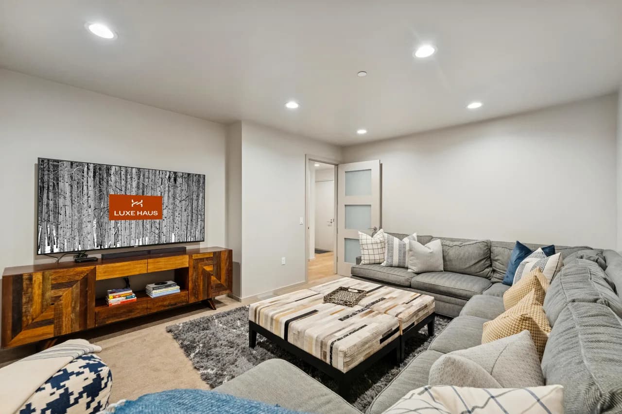 Modern Three-Bedroom Condominium in Park City photo 4