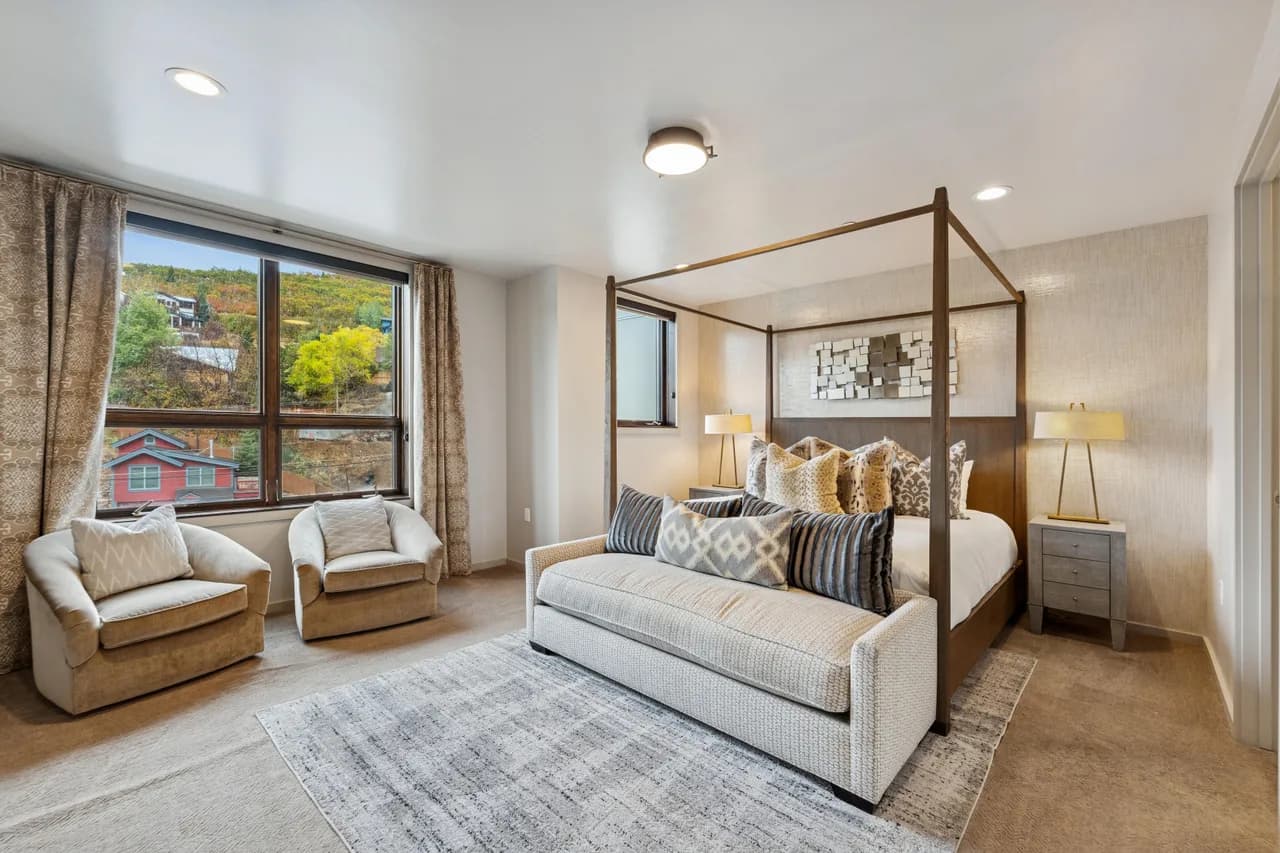 Modern Three-Bedroom Condominium in Park City photo 5