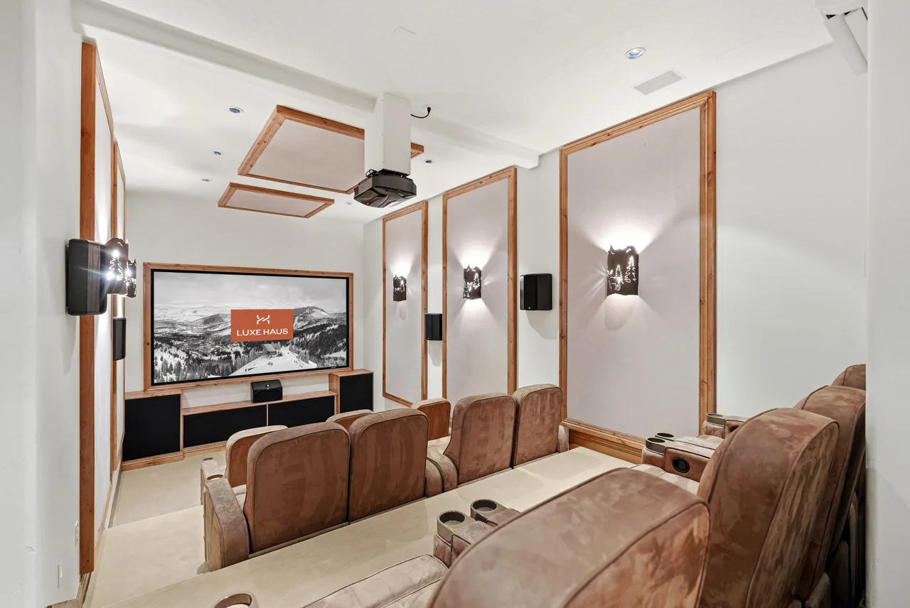 Panoramic Summit View Chalet in Mayflower Lakeside photo 4