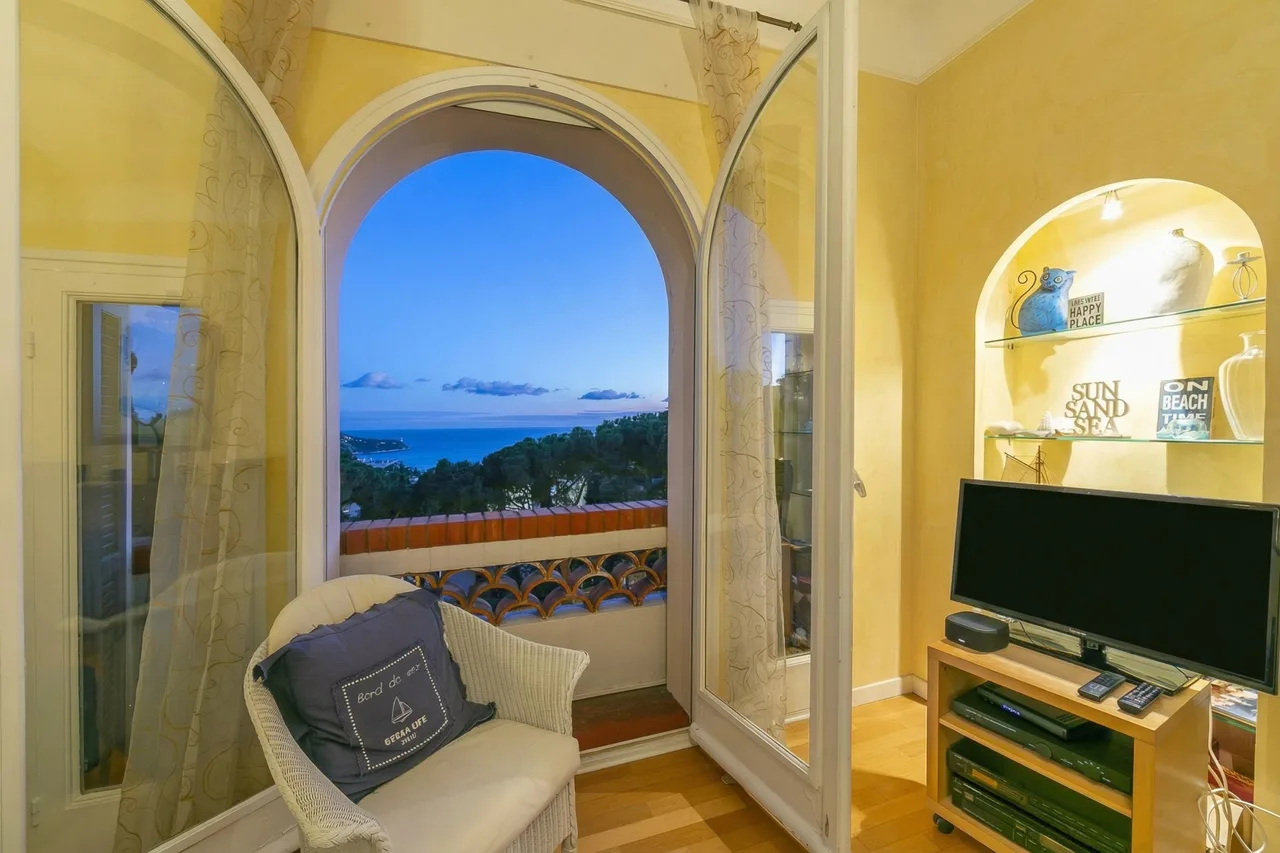 Charming Couples Apartment in Provence Alpes Cote Dazur photo 3