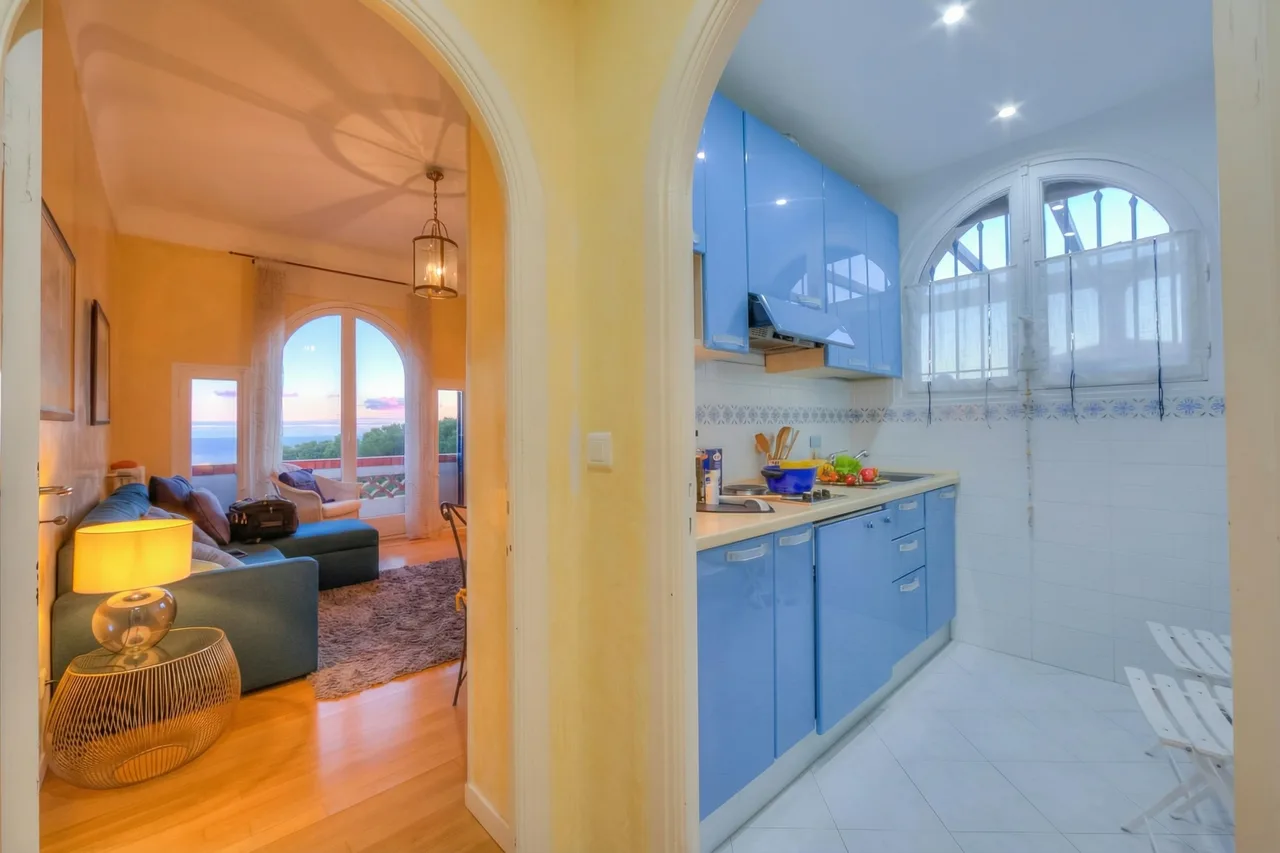 Charming Couples Apartment in Provence Alpes Cote Dazur photo 4