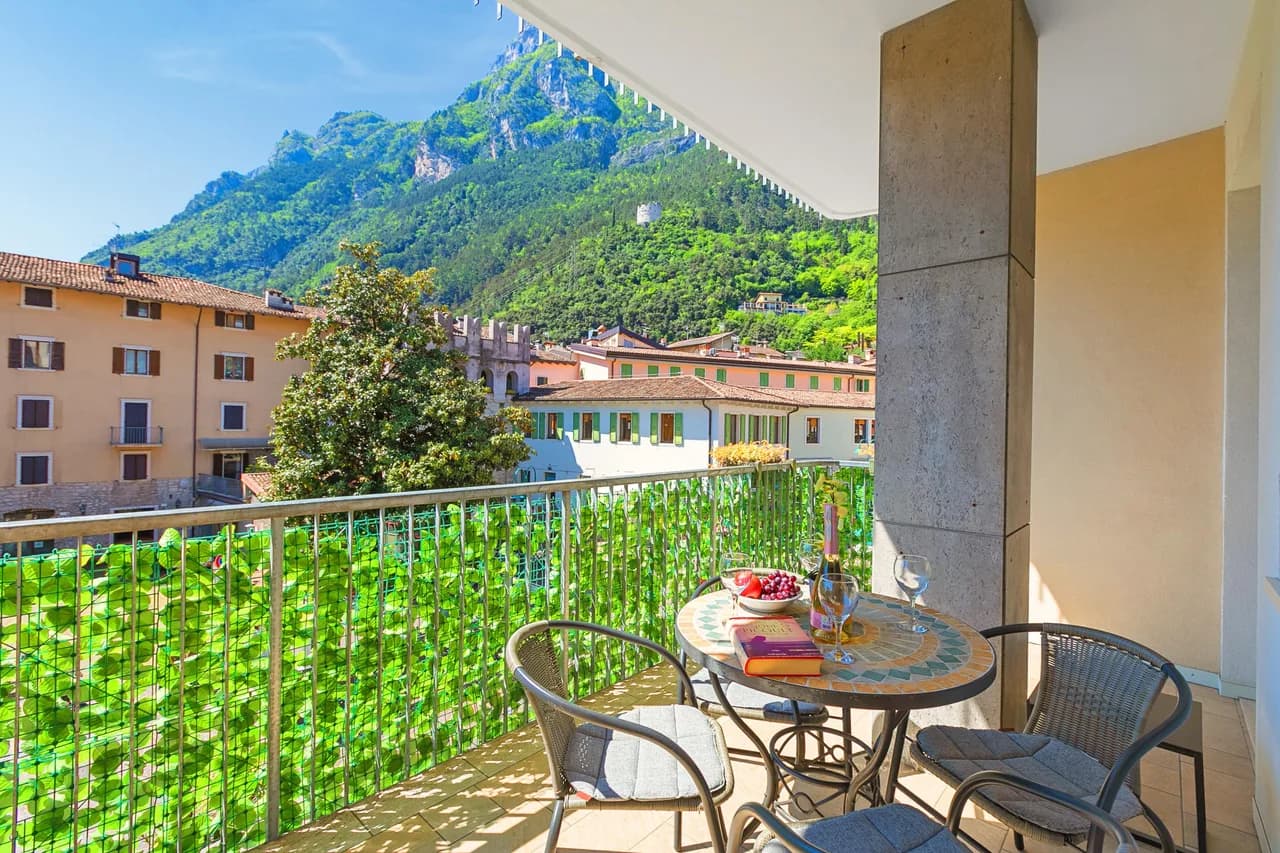 Lakeside Luxury Apartment in Riva del Garda photo 2